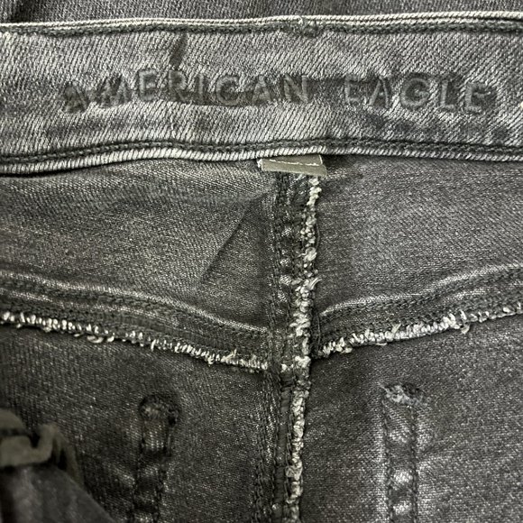 NWOT American Eagle Women's High Rise Distressed Black Jeans Size 6 - Picture 10 of 12